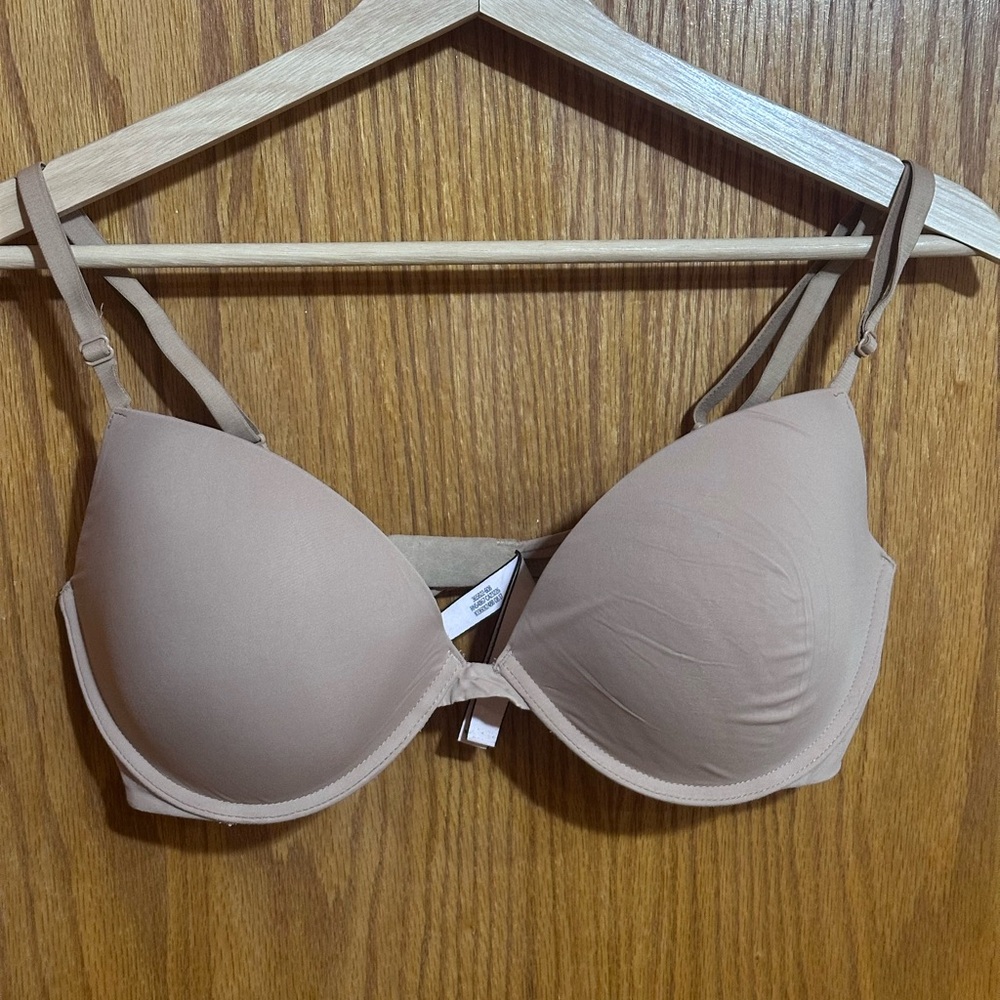 Victoria’s Secret‎ padded plunge sz 34DD Women's Tan Bra